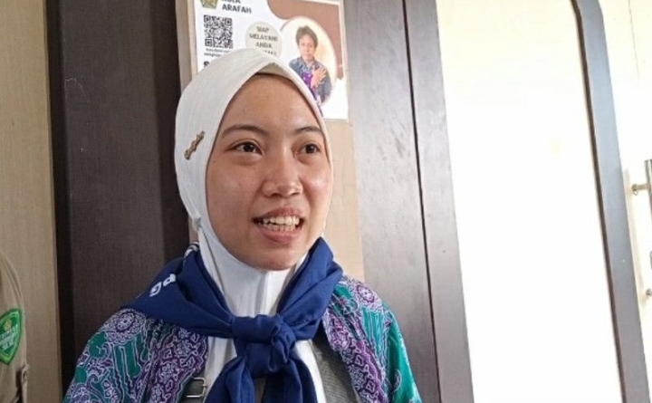 Gantikan Ibunya yang Wafat, Sri Yuniarsih Jadi Calon Haji Termuda Kloter I Embarkasi Makassar